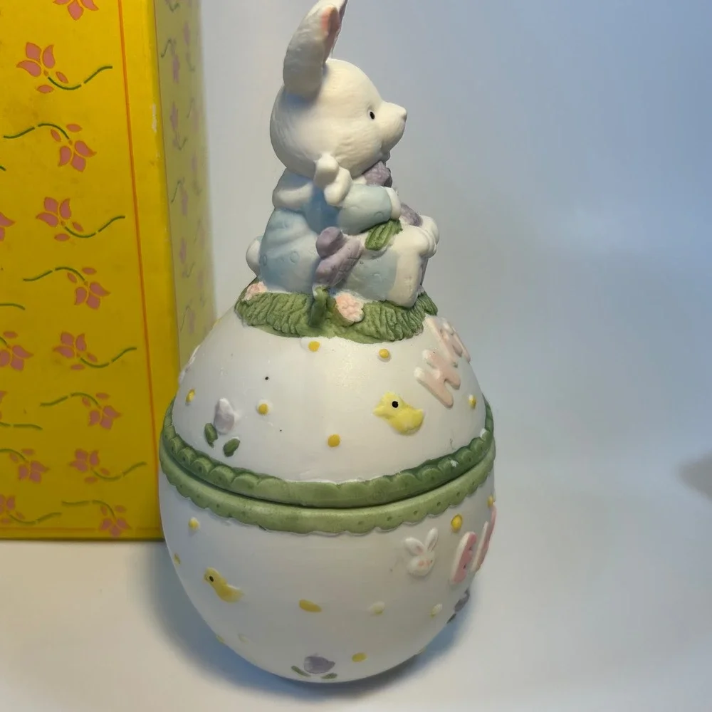 Easter Avenue Bunny Rabbit Figurine Trinket Box Happy Easter Egg Decor 6